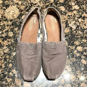 Used Toms
